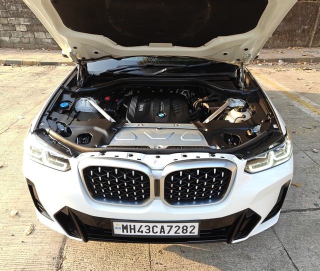 Second-hand 2022 BMW X4 M Sport X xDrive20d for sale in Mumbai-18