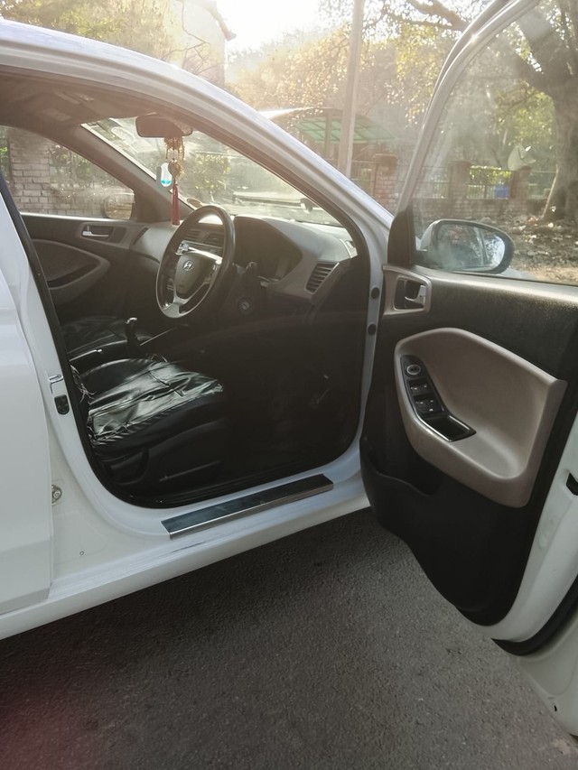 Second-hand 2016 Hyundai i20 Magna 1.2 for sale in Ludhiana-4