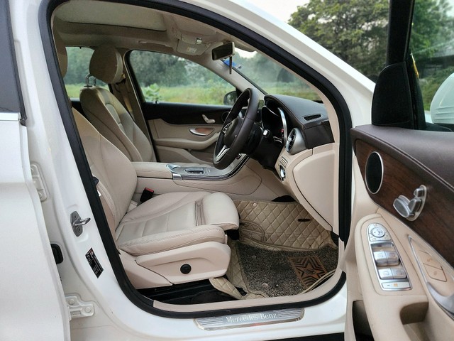 Second-hand 2020 Mercedes-Benz GLC 200 for sale in New Delhi-13