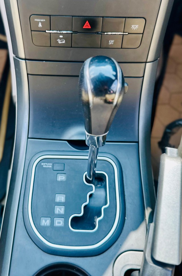 Second-hand 2016 Mahindra XUV500 R W10 FWD for sale in Pune-15