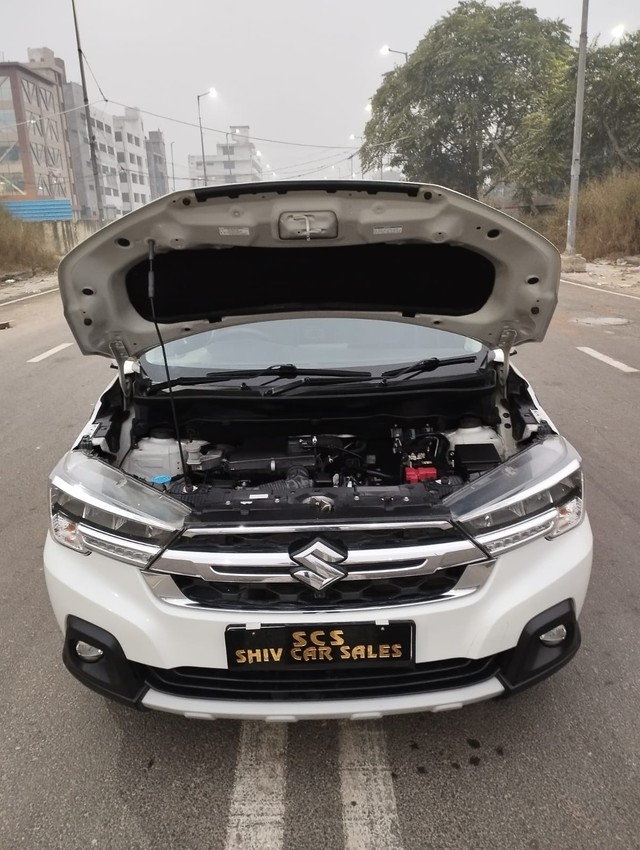 Second-hand 2024 Maruti XL6 Alpha Plus AT for sale in New Delhi-4