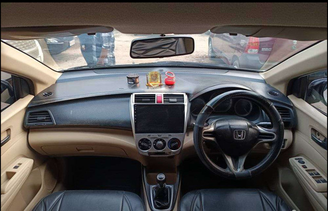Second-hand 2013 Honda City E for sale in Patna-3