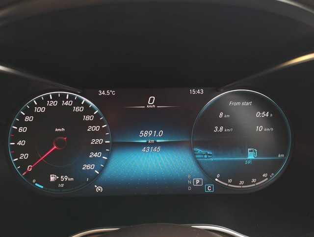 Second-hand 2022 Mercedes-Benz GLC 200 for sale in New Delhi-17