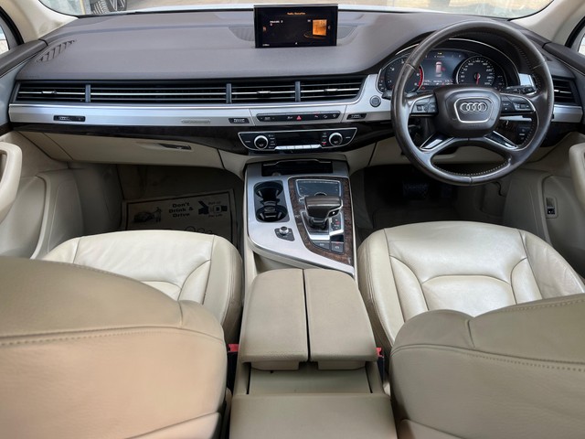 Second-hand 2016 Audi Q7 45 TDI Quattro Premium Plus for sale in Bangalore-8