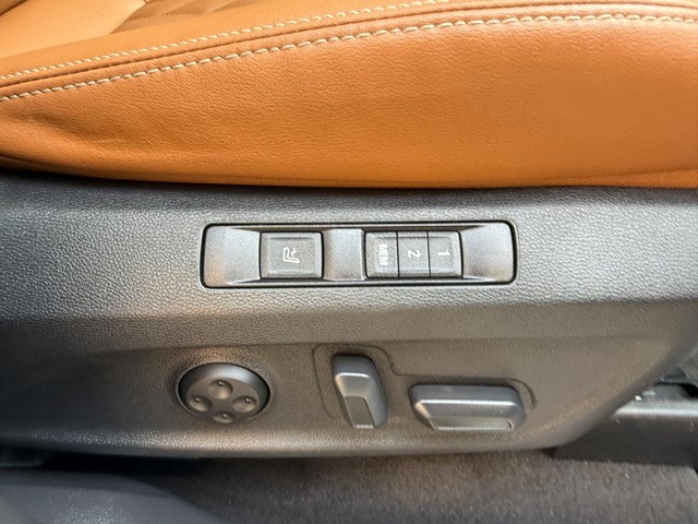 Second-hand 2022 MG Gloster Savvy 7-Str for sale in New Delhi-10