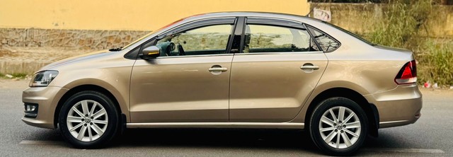 Second-hand 2017 Volkswagen Vento 1.2 TSI Highline AT for sale in New Delhi-4