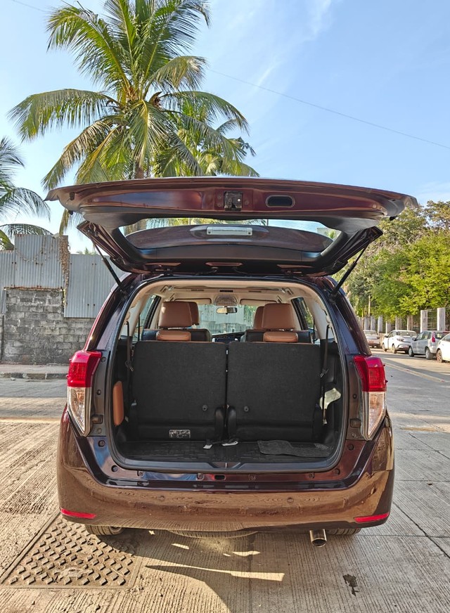 Second-hand 2019 Toyota Innova Crysta 2.8 GX AT BSIV for sale in Mumbai-8