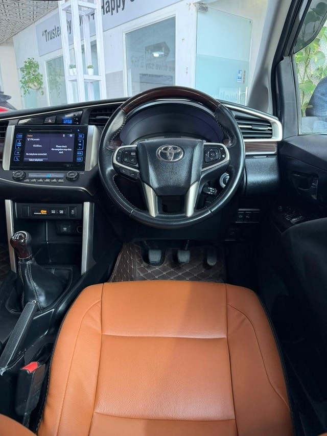 Second-hand 2020 Toyota Innova Crysta 2.4 VX MT for sale in Hyderabad-12