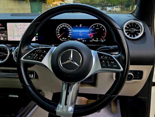 Second-hand 2024 Mercedes-Benz GLA 200 for sale in New Delhi-15