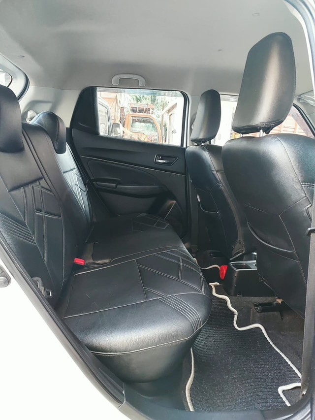 Second-hand 2023 Maruti Suzuki Swift VXI CNG for sale in New Delhi-9