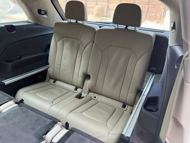 Second-hand 2016 Audi Q7 45 TDI Quattro Premium Plus for sale in Bangalore-12