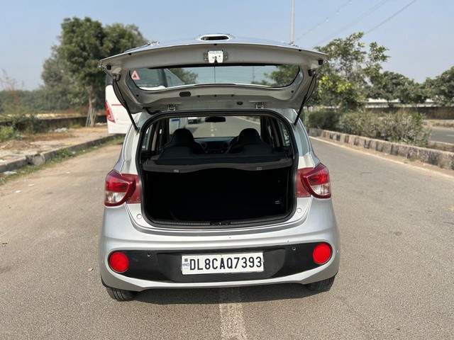 Hyundai Grand i10 1.2 Kappa Sportz Option AT Second-hand 2017 Hyundai Grand i10 1.2 Kappa Sportz Option AT for sale in New Delhi-13