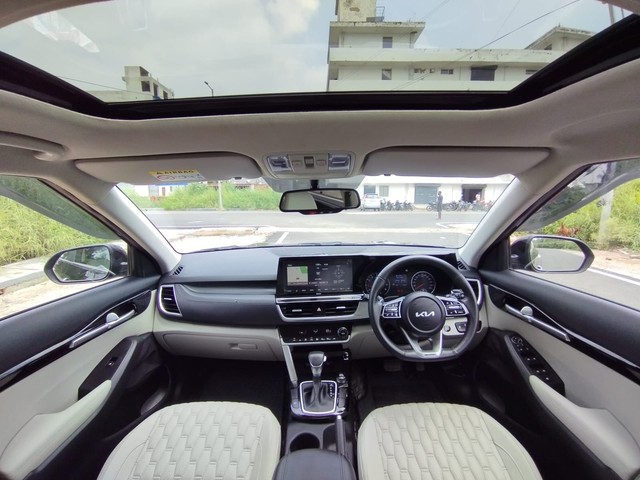 Second-hand 2023 Kia Seltos HTX IVT for sale in New Delhi-16