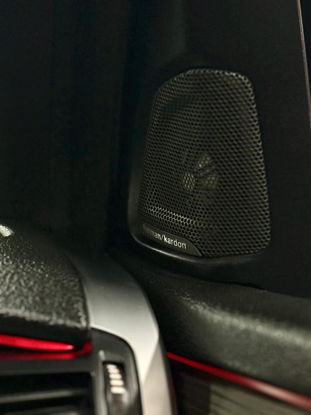 Second-hand 2017 BMW X5 xDrive 30d M Sport for sale in Mumbai-13