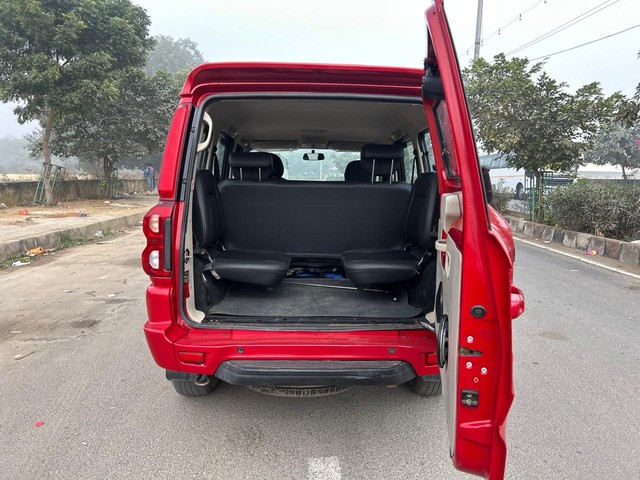 Second-hand 2022 Mahindra Scorpio S 11 BSVI for sale in New Delhi-2