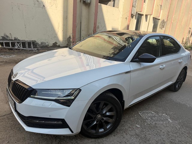 Second-hand 2021 Skoda Superb Sportline BSVI for sale in New Delhi-9