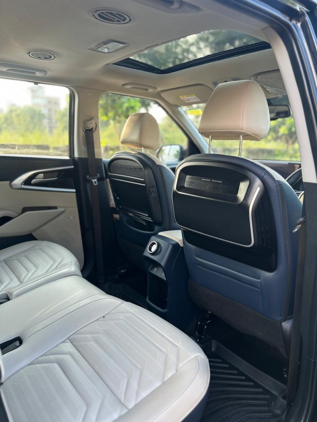 Second-hand 2024 Kia Carens Luxury Plus Diesel for sale in New Delhi-8