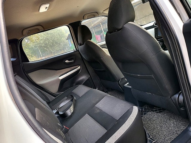 Second-hand 2022 Nissan Magnite Turbo CVT XV BSVI for sale in New Delhi-13