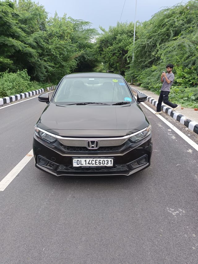 Honda Amaze S CVT Petrol BSIV Second-hand 2019 Honda Amaze S CVT Petrol BSIV for sale in New Delhi