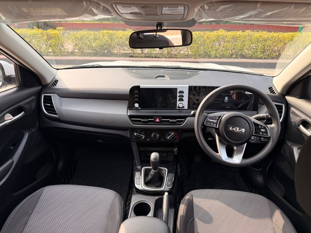 Second-hand 2024 Kia Seltos HTK for sale in New Delhi-11