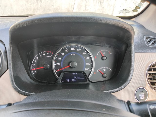 Hyundai Grand i10 Asta Option Second-hand 2015 Hyundai Grand i10 Asta Option for sale in Faridabad-6