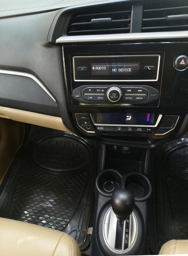 Second-hand 2016 Honda Amaze S Petrol BSIV for sale in New Delhi-8