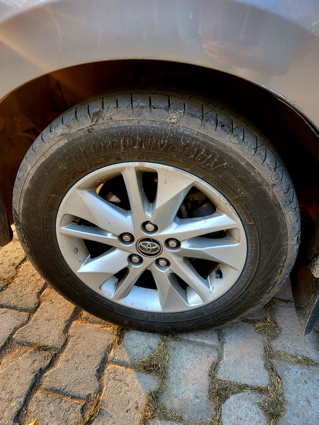 Second-hand 2020 Toyota Innova Crysta 2.8 GX AT BSIV for sale in New Delhi-6