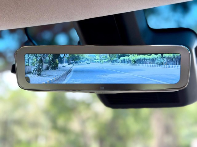 MG M9 Presidential Limo - Photo 8