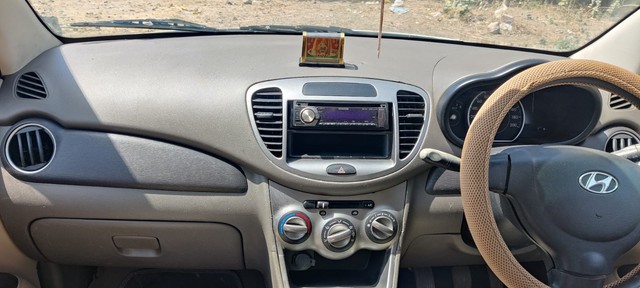 Second-hand 2011 Hyundai i10 Magna for sale in Dewas-4
