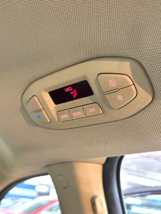 Second-hand 2020 Kia Carnival Limousine for sale in Mumbai-8