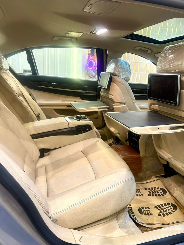 Second-hand 2014 BMW 7 Series Signature 730Ld for sale in New Delhi-5