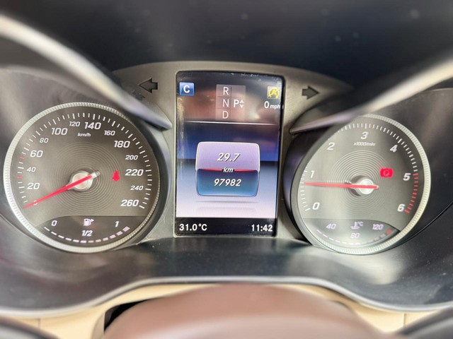 Mercedes-Benz GLC 220d 4MATIC Second-hand 2019 Mercedes-Benz GLC 220d 4MATIC for sale in Surat-9