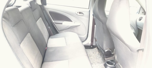 Second-hand 2011 Toyota Etios Liva V for sale in Dewas-6