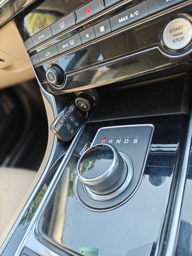 Second-hand 2018 Jaguar XE Prestige for sale in Mumbai-15