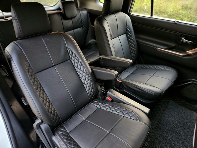 Second-hand 2024 Maruti Invicto Zeta Plus 7Str for sale in New Delhi-27