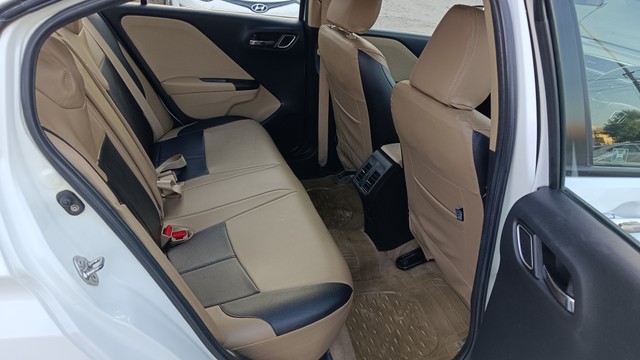 Second-hand 2018 Honda City i-VTEC V for sale in Jaipur-10