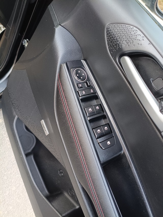 Second-hand 2023 Kia Sonet GTX Plus Turbo DCT for sale in New Delhi-7