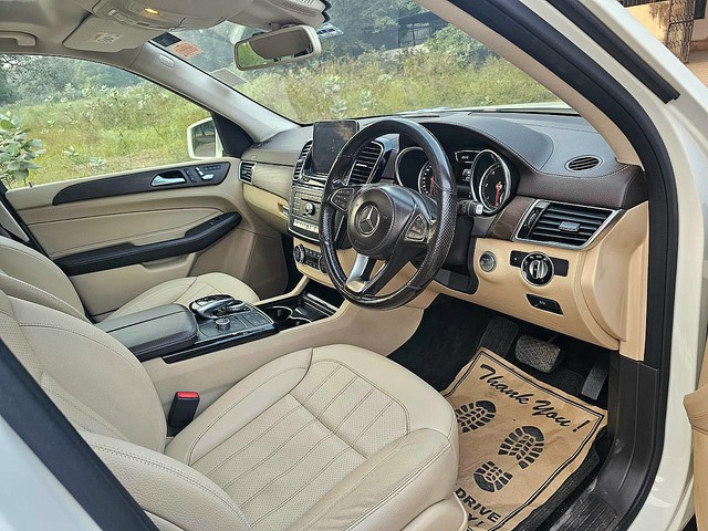 Second-hand 2019 Mercedes-Benz GLS 350d Grand Edition for sale in New Delhi-17