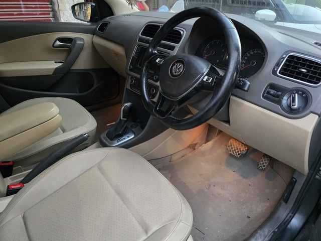Second-hand 2016 Volkswagen Vento 1.2 TSI Highline AT for sale in New Delhi-5