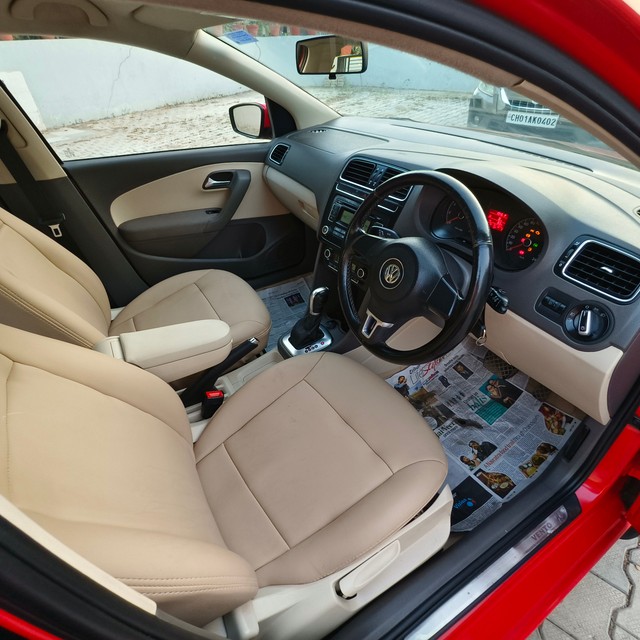 Second-hand 2011 Volkswagen Vento IPL II Petrol Highline AT for sale in Chandigarh-8