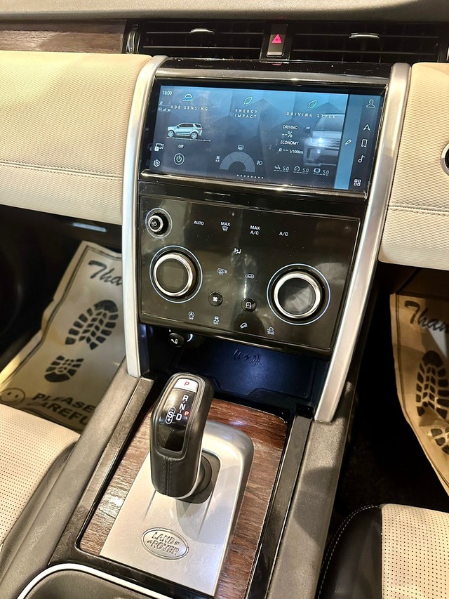 Second-hand 2022 Land Rover Discovery Sport S Diesel for sale in New Delhi-7