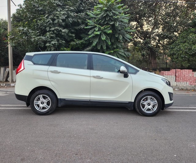 Mahindra Marazzo M6 Second-hand 2018 Mahindra Marazzo M6 for sale in New Delhi-1
