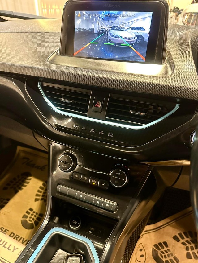 Second-hand 2022 Tata Nexon EV XZ Plus Dark Edition for sale in New Delhi-6