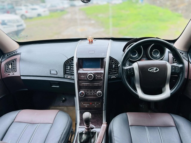 Second-hand 2012 Mahindra XUV500 W6 2WD for sale in Pune-5