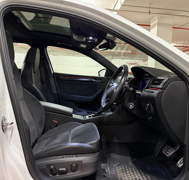 Second-hand 2021 Skoda Superb Sportline BSVI for sale in Bangalore-15