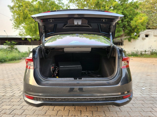 Second-hand 2022 Skoda Slavia 1.0 TSI Ambition AT BSVI for sale in New Delhi-8