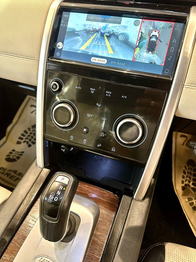 Second-hand 2022 Land Rover Discovery Sport S Diesel for sale in New Delhi-11