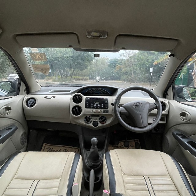 Second-hand 2014 Toyota Etios G for sale in New Delhi-7