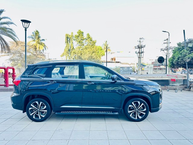 Second-hand 2023 MG Hector Sharp CVT for sale in Bangalore-1