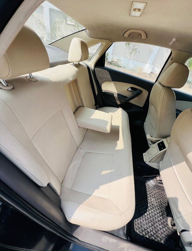 Second-hand 2013 Volkswagen Vento Konekt Petrol Highline for sale in Pune-8